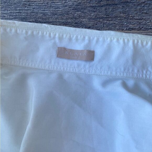 [ALAIA] authentic button down white shirt with eyelet back detail - Picture 6 of 6